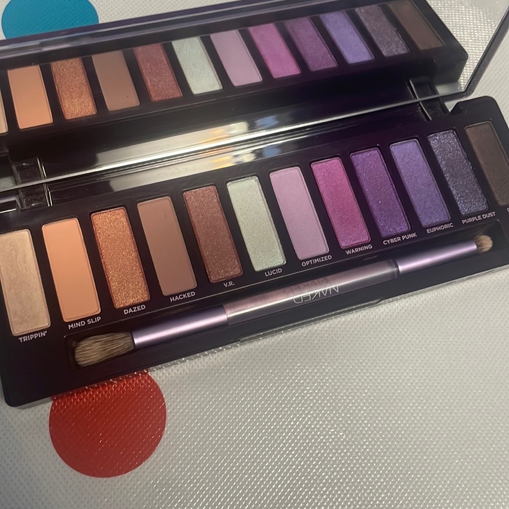 Urban Decay Ultraviolet palette